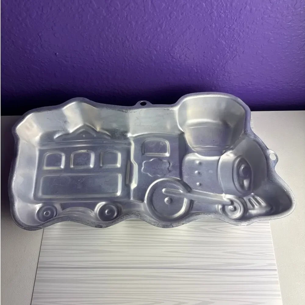 Vintage Wilton Cake Pan Lot Train Football 6 Cavity Bunny Easter Bakeware Baking